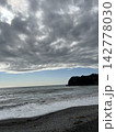 雲海と海岸 142778030