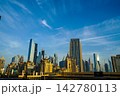 アラブ首長国連邦ドバイの高層ビル群 142780113