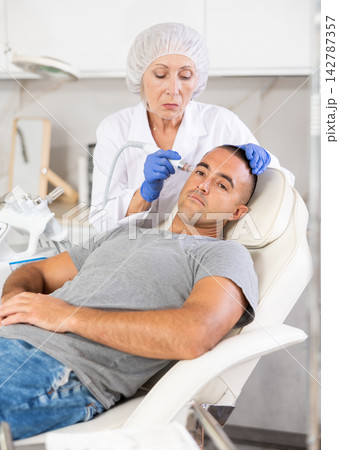 Using hydrogen oxygen cleaning 142787357