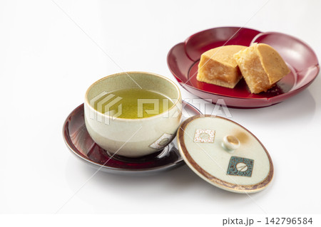 おいしそうなお茶とお菓子 おいしそうなお茶とお菓子 142796584