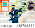 七五三で撮影するカメラマン 142799859