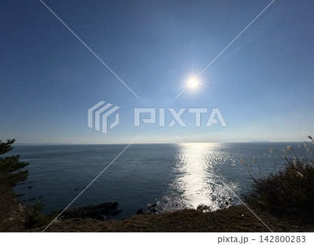 太陽と海と地平線 142800283