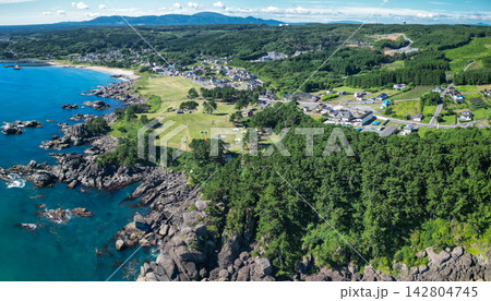 空撮「青森県」天然芝が美しい種差海岸の風景 八戸市 空撮「青森県」天然芝が美しい種差海岸の風景 八戸市 142804745