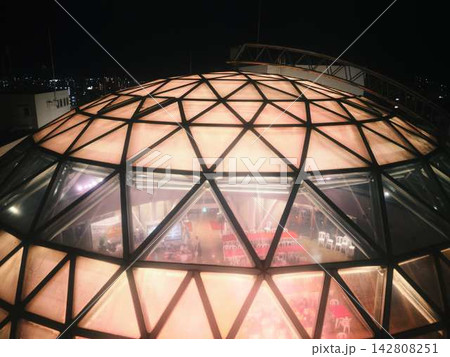 ガラスのドーム　建築物 142808251