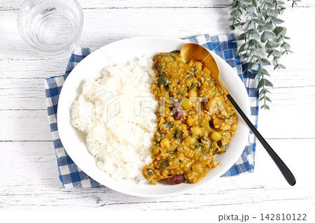 豆とほうれん草のキーマカレー 豆とほうれん草のキーマカレー 142810122