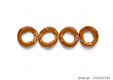 Four Crispy Italian Taralli Snack Rings in a Row 142812344