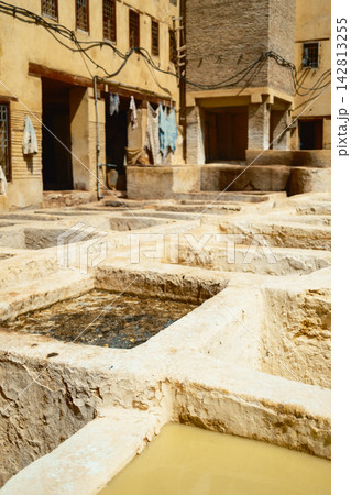 Traditional Moroccan Tannery With Leather Vats 142813255