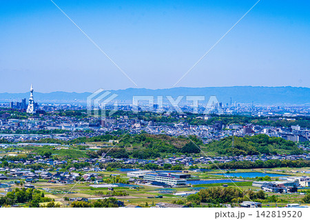 ワールド牧場から望む富田林市を含む大阪の町並み ワールド牧場から望む富田林市を含む大阪の町並み 142819520