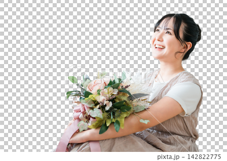 時尚的女人與乾燥花贓物 142822775