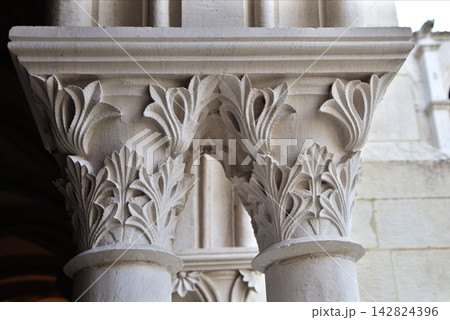 Intricate details of the Santa Maria Monastery in Alcobaca, Portugal 142824396