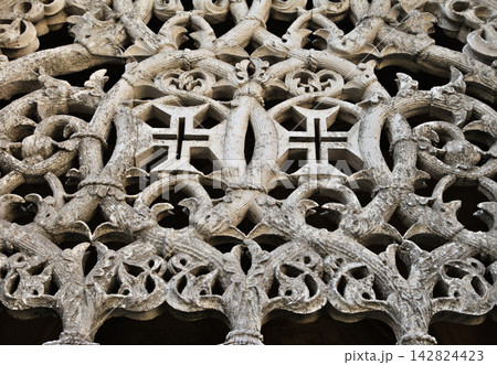 Intricate architecture of Batalha Monastery in Portugal, a UNESCO World Heritage site Intricate architecture of Batalha Monastery in Portugal, a UNESCO World Heritage site 142824423
