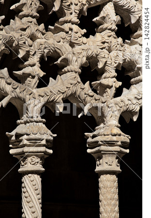 Intricate architecture of Batalha Monastery in Portugal, a UNESCO World Heritage site Intricate architecture of Batalha Monastery in Portugal, a UNESCO World Heritage site 142824454
