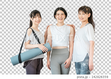 女性在健身房穿著瑜珈服訓練（瑜珈、熱瑜珈、運動） 142826359