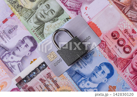 Blocking of a bank debit card, account, or bill, fraud, or bankruptcy. Blocking of a bank card Blocking of a bank debit card, account, or bill, fraud, or bankruptcy. Blocking of a bank card 142830120