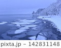 猪苗代湖畔の冬景色 142831148