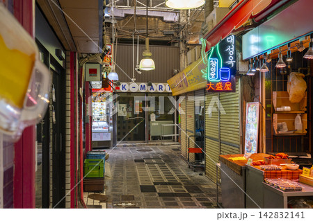 大阪 鶴橋商店街 大阪 鶴橋商店街 142832141