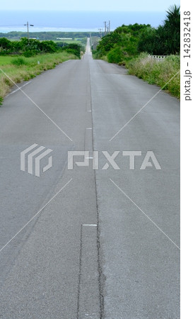 太平洋へ伸びる一直線の道路 太平洋へ伸びる一直線の道路 142832418