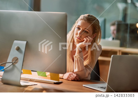 Business woman, computer and tired for burnout or headache for work, planning and schedule in office. Employee, laptop or entrepreneur overworked, stress and depression, mental health and online Business woman, computer and tired for burnout or headache for work, planning and schedule in office. Employee, laptop or entrepreneur overworked, stress and depression, mental health and online 142833303