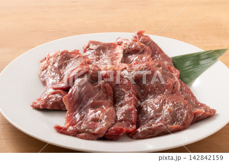 ［ニュージーランド産］牛ハラミ　焼肉用 142842159