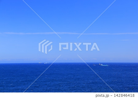 青い海と青い空 青い海と青い空 142846418