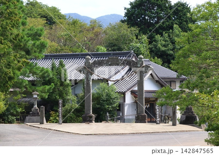 鏡山神社にて(佐賀県唐津市) 鏡山神社にて(佐賀県唐津市) 142847565