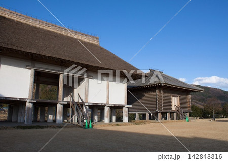 平沢官衙遺跡の復元 142848816