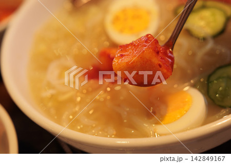盛岡冷麺 冷麺セット 岩手県盛岡市のご当地グルメ 盛岡冷麺 冷麺セット 岩手県盛岡市のご当地グルメ 142849167