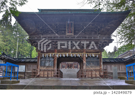 Japan April 29 2026 Sendai Toshogu shrine main hall in rain 142849879
