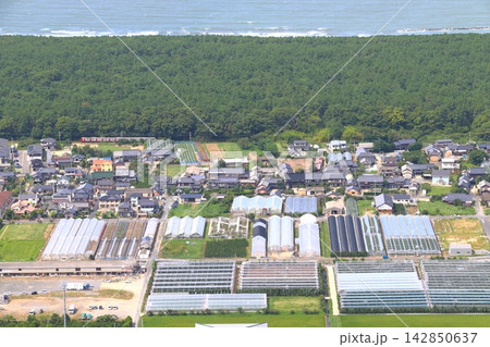 鏡山展望台より望む虹ノ松原駅エリア（佐賀県唐津市鏡虹町） 142850637