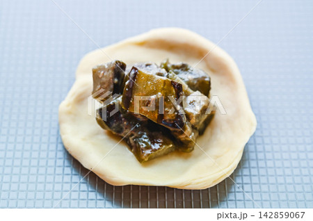 手作りおやき なす味噌 手作りおやき なす味噌 142859067