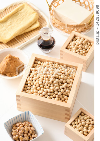 いろいろな大豆製品 いろいろな大豆製品 142859099