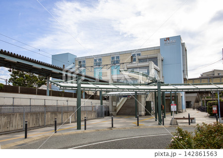 JR九州香椎線の長者原駅の風景 142861563