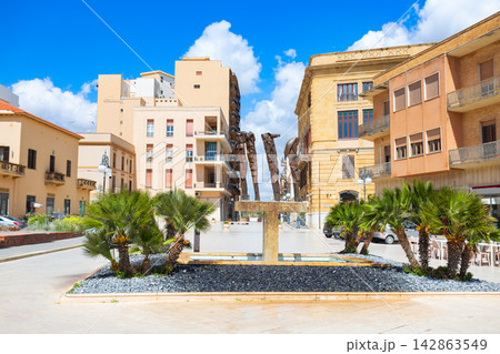 Fountain at the Piazza Mokarta, Mazara del Vallo 142863549