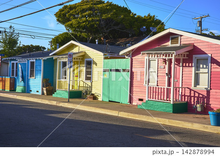 Colorful Cottages Venice Canal Historic District Los Angeles Street View Colorful Cottages Venice Canal Historic District Los Angeles Street View 142878994