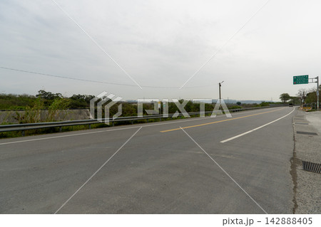 台湾小百岳No.35 火炎山登山ルートの風景 台湾小百岳No.35 火炎山登山ルートの風景 142888405