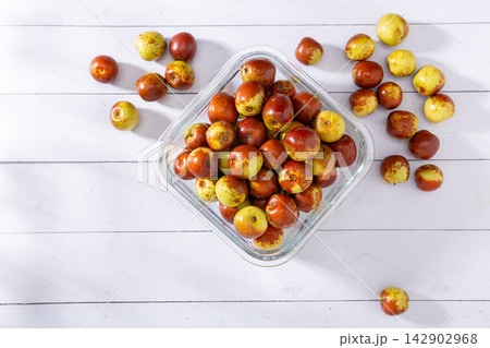fresh Chinese Jujube Fruit With Sweet Crisp Texture 142902968