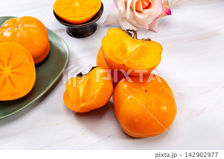 fresh Mopan Persimmon Fruit With Sweet Soft Flavor 142902977