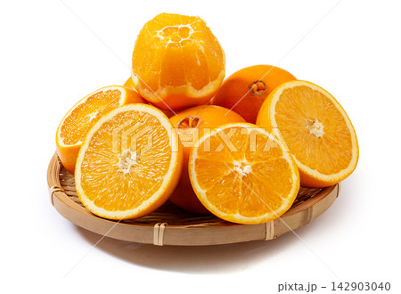 fresh Navel Oranges Whole and Halved Showing Pulp fresh Navel Oranges Whole and Halved Showing Pulp 142903040
