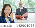面接で成功するイメージ 142904058