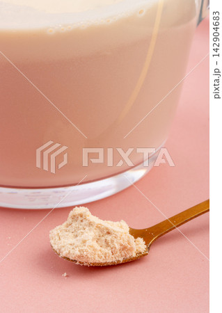 freeze Dried Strawberry Soy Milk Powder Traditional Beverage Ingredient 142904683