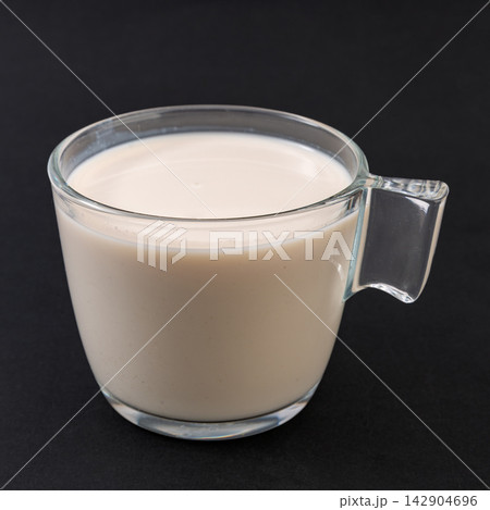 chinese Jianbing Guozi Flavor Milk Traditional Breakfast Beverage 142904696
