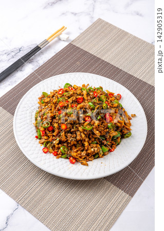 stir-Fried Pickled Mustard Greens with Minced Pork, Grandma Style Dish stir-Fried Pickled Mustard Greens with Minced Pork, Grandma Style Dish 142905319