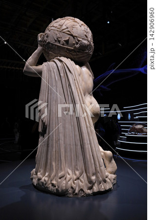 2025大阪・関西万博、イタリア館展示の古代ローマ大理石彫刻ファルネーゼのアトラス 2025大阪・関西万博、イタリア館展示の古代ローマ大理石彫刻ファルネーゼのアトラス 142906960