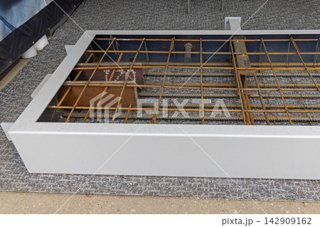 Reinforcing Steel Beam Form Reinforcing Steel Beam Form 142909162