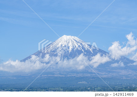 静岡県某所 青空と富士山(イメージ) 静岡県某所 青空と富士山(イメージ) 142911469
