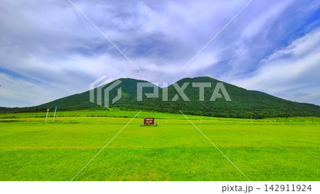 【島根県】大山隠岐国立公園三瓶山西の原 【島根県】大山隠岐国立公園三瓶山西の原 142911924