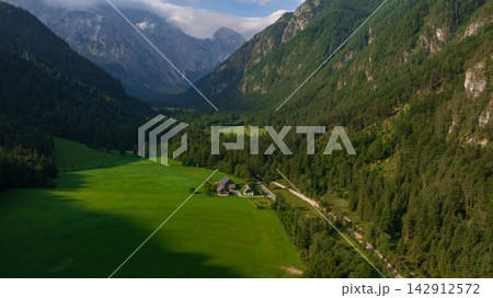 Logar Valley Alpine Mountain Landscape Slovenia Logar Valley Alpine Mountain Landscape Slovenia 142912572