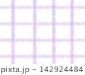 ）水彩風の手描きチェック柄背景（ラベンダーパープル） 142924484