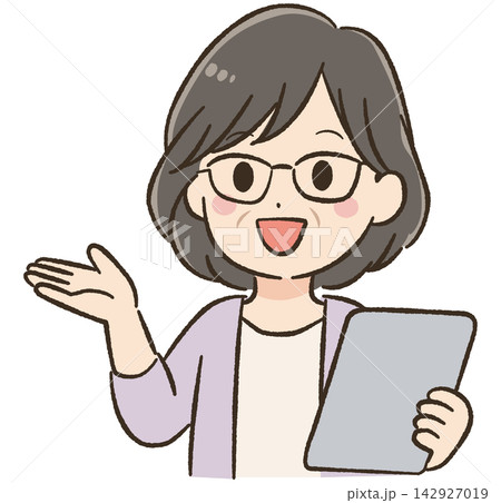 60代女性の日常生活・コミュニケーション素材 タブレットをもって案内 60代女性の日常生活・コミュニケーション素材 タブレットをもって案内 142927019