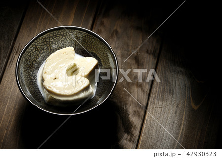 生湯葉とわさび 生湯葉とわさび 142930323